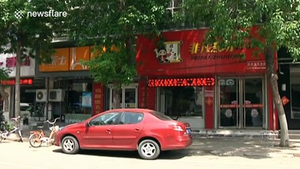 Restaurant owner allegedly robs customer
