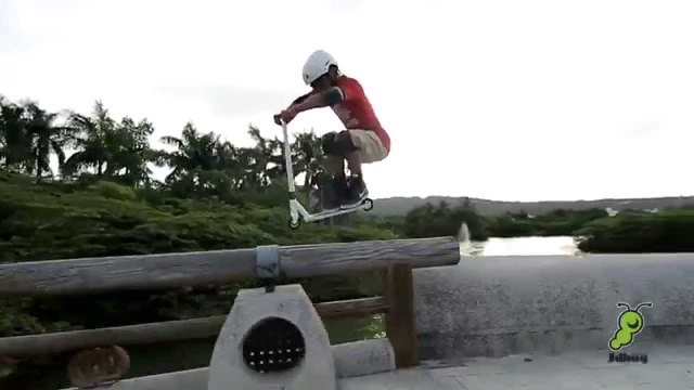 Трюки на самокатах это невероятно!