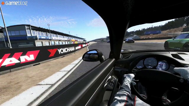 Project Cars en Réalité virtuelle : Notre vidéo qui montre VRAIMENT à quoi cela ressemble avec l'effet de grille perçu dans le HTC Vive