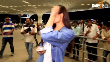 Athiya Shetty Spotted At Mumbai International Airport