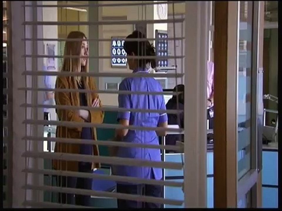 Jules on Holby 17th Sept 2013 Prt4