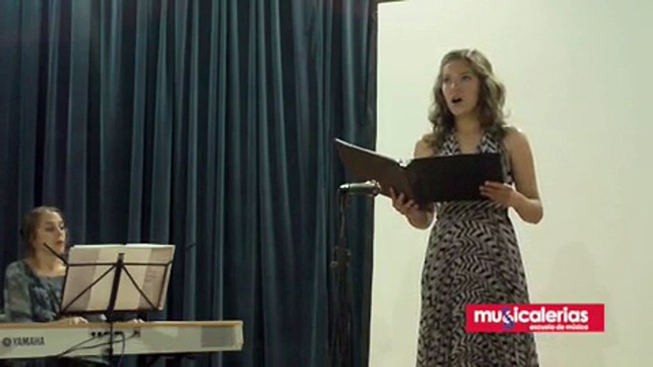 Mariana Luna (Coro) "Vittoria Vittoria"