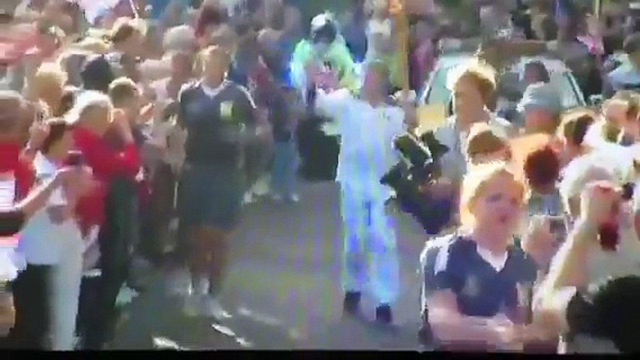 London 2012 Olympic Torch Relay Bexhill Hastings Eddie Izzard Pt 1 of 8