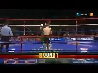 Amir Khan against Israeli boxer