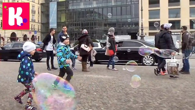 Германия #6 едем в Берлин на поезде мыльные пузыри рум тур и много конфет у Кати и Макса go to Berlin Adlon VLOG 2016