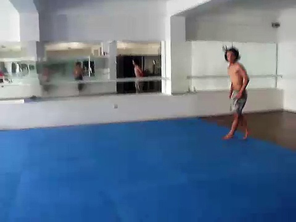 bboy samir twam stuntboys