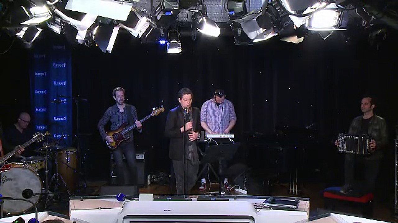 Benjamin Biolay chante "La débandade", extrait de son nouvel album "Palermo Hollywood"