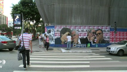 Street art denounces corruption in Brazil