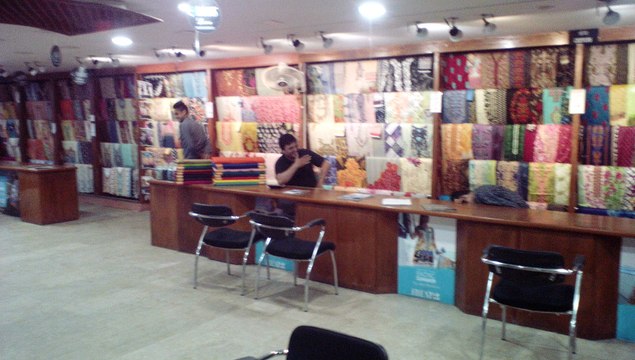 arsal bhatti with friend at five star shop