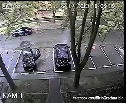 За рулём женщина! ЖЕСТЬ!