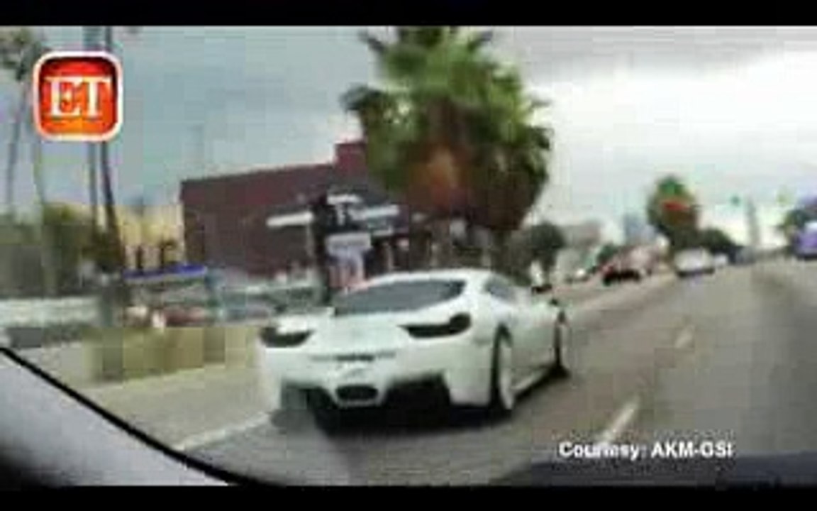 Justin Bieber fighting in street. !!