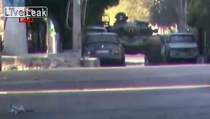 Syria war FSA Fighter Destroys an Assad T72 tank with RPG blowing it up