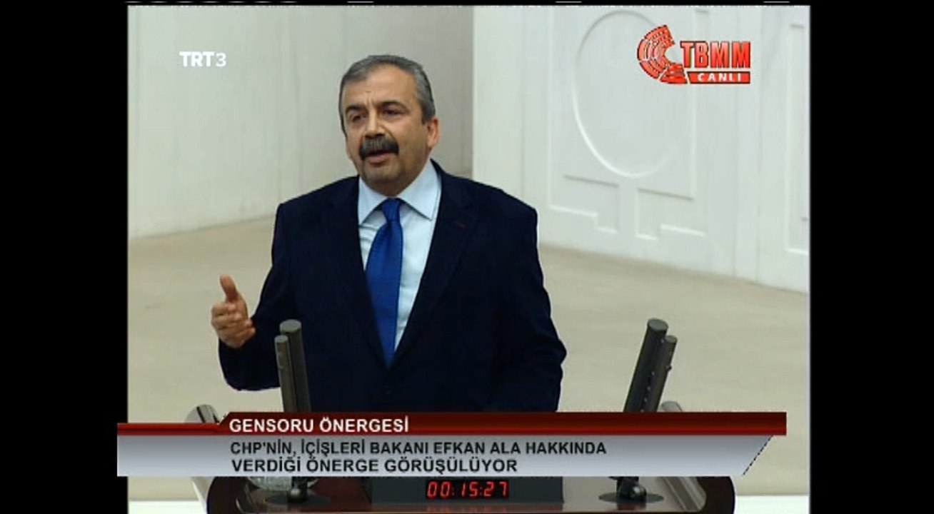 Süreyya Önder Siz bizi etrafinizdaki TIRSIKCILERE Benzetmeyin Biz Diz Cökmeyiz