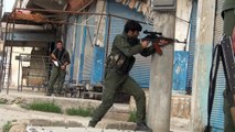 50 عنصرا من قوات النظام السوري يسلمون انفسهم للأكراد في القامشلي