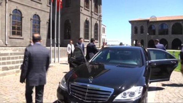 Görmez: Terör Mağduru Mabetlerimizin 60'ını Tekrar İbadet Edilir Hale Getirdik