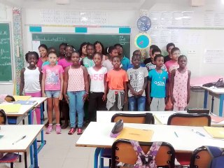 ECOLE EN CHOEUR Les enfants de la terre interprété par les élèves du CMD école Edgard MILIEN le 06042016