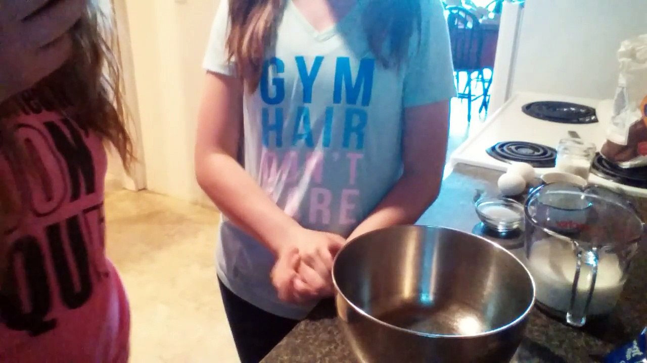 Early Riser Cinnamon Rolls || Ashlyn and Dekota