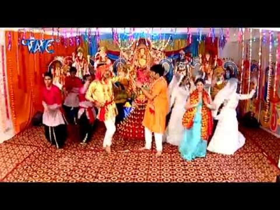 जुलुस में Jhum- Jhum Ke - Singar Sajal Ba Mori Maiya Ke -Pawan Singh-Bhojpuri Mata Bhajan