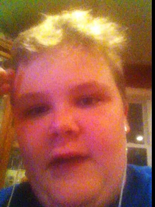 Im selling my copy of Fallout 3 so for anyone who wants it say it in the comments and its for 20$