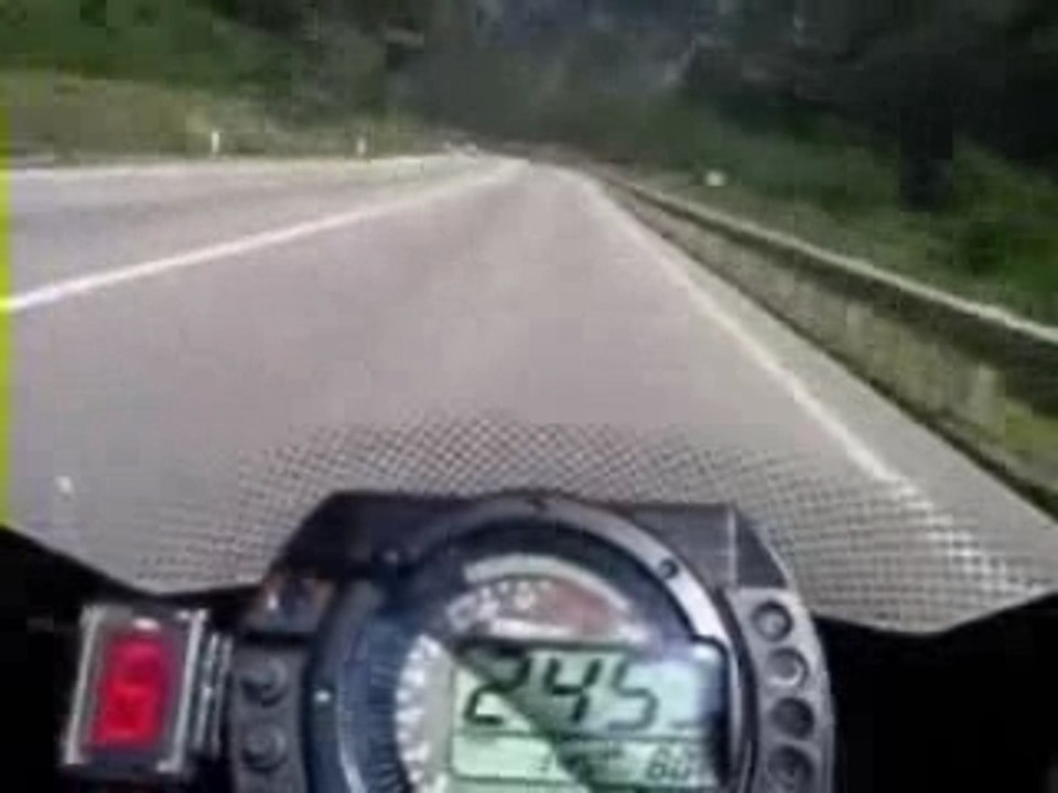 Humor - camera na moto