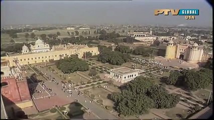 MAZAR ALLAMA IQBAL AT LAHORE PAKISTAN