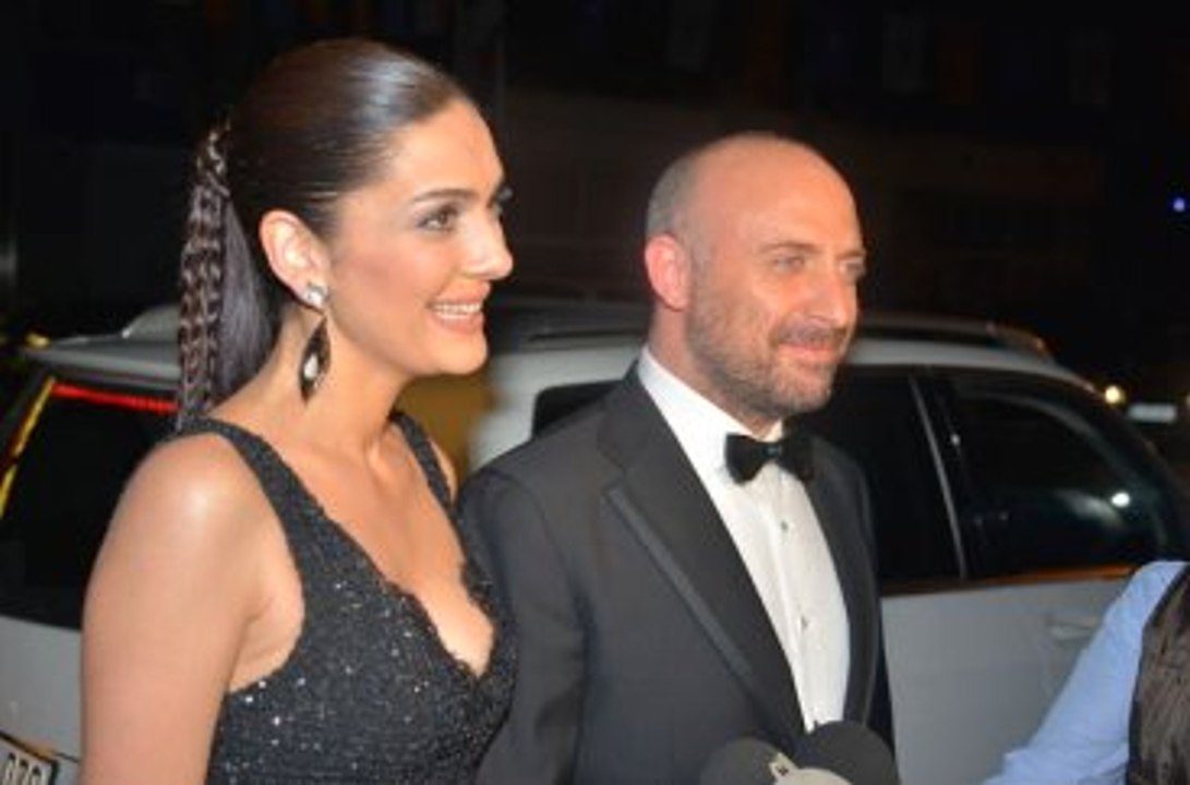 Halit Ergenç Partnerini Seçti! Bergüzar Korel'le Oynamak İstiyor