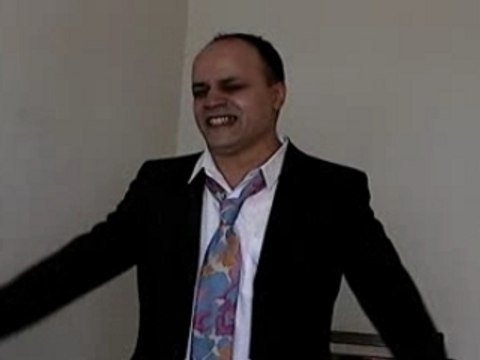 Sketch dédié aux Émirats Arabes Unis!