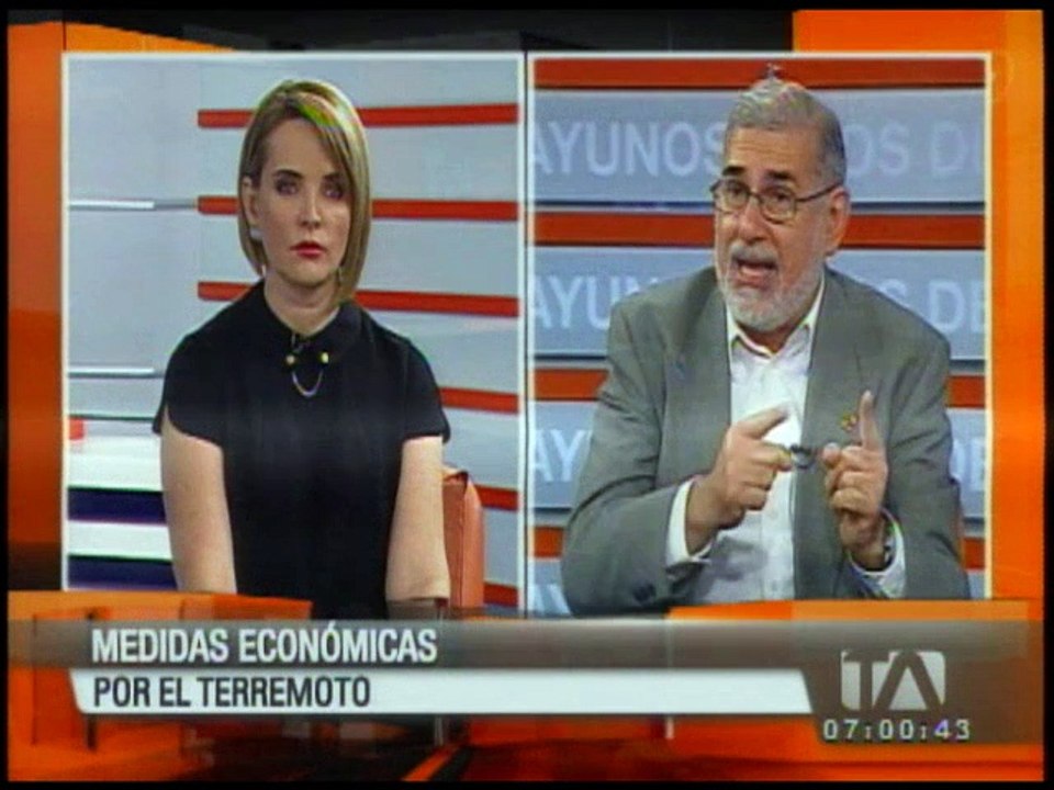 Alberto Dahik analiza las medidas económicas tras el terremoto