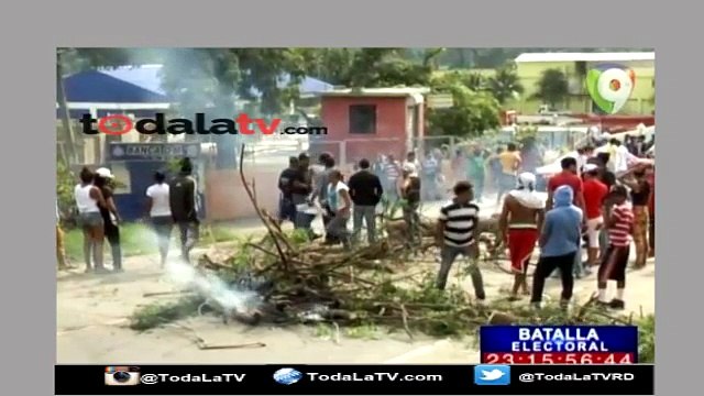 AL MENOS 5 HERIDOS EN HUELGA SANTIAGO REPÚBLICA DOMINICANA-NOTICIAS SIN-VIDEO