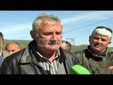 Report TV - Protestojnë naftëtarët e Vlorës, u pushuan pa motiv,disa muaj pa paga
