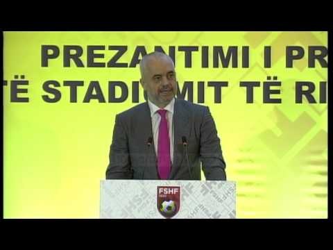 “Ti Shqipëri më jep nder”, mbi autobusin kuqezi - Top Channel Albania - News - Lajme