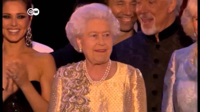 MBRETERESHA ELISABETH II FESTON 90 VJETORIN E LINDJES BRITANIA E MADHE NE FESTE LAJM