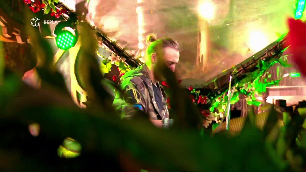 David Guetta - Live at Tomorrowland Brasil 2016 [FULL SET] [Part 1/2]