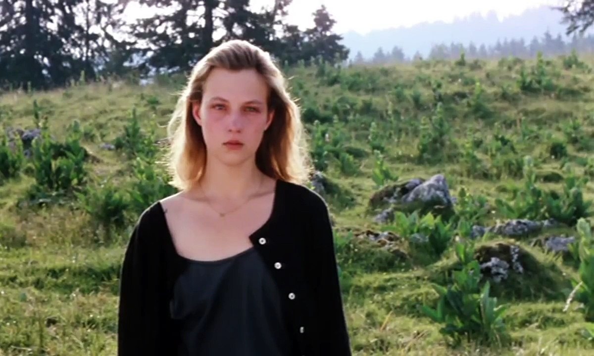 La tentation d'Isabelle (1985) Original Trailer