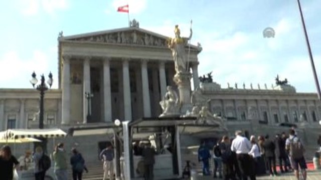 Arap Dünyasının İlk Kadın Meclis Başkanı El-Kubeysi, Viyana'da