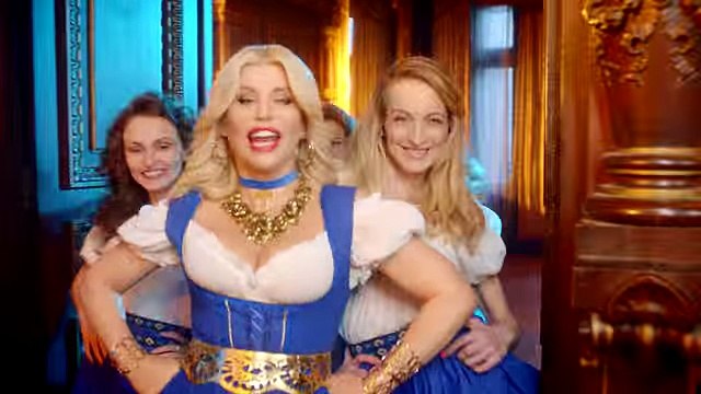 Loredana & Zdob si Zdub feat. Skizzo Skillz - La carciuma de la drum (Official Music Video) dailymotion By Extreme Ra-