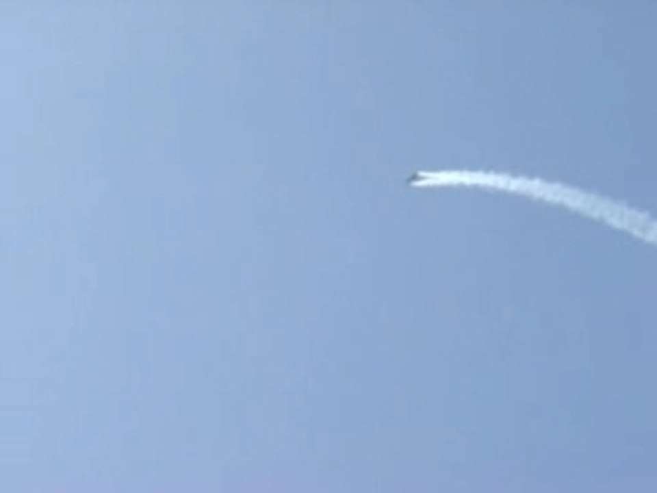 f16