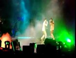 Prince kicks Kim Kardashian off stage FULL VIDEO