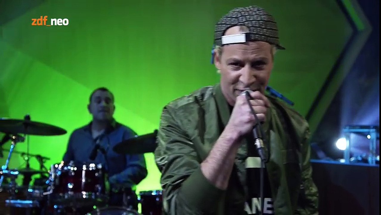 NEO MAGAZIN ROYALE vom 31.03.2016 (ungekürzte Originalfassung) [SD 480p]