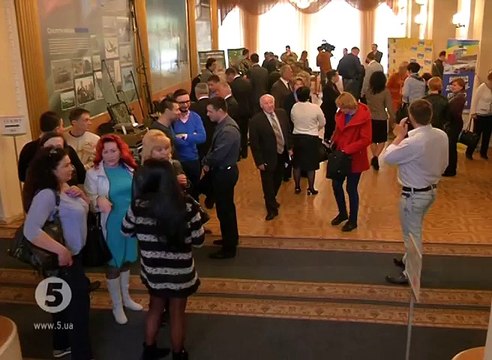 Школьник из Кривого Рога продемонстрировал на выставке проект своего танка - ни один снаряд не способен пробить броню