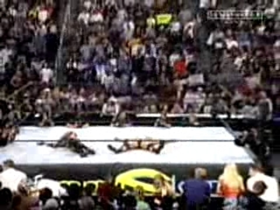 Booker T porte son Book End sur The Rock