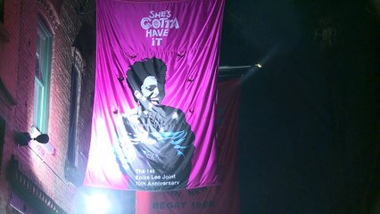 وفاة المغني الشهير "برينس" عن 57 عاما