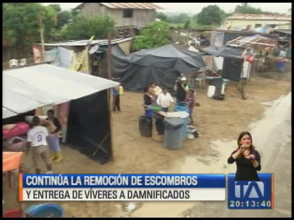 Esmeraldas: tareas de remoción de escombros en Chamanga