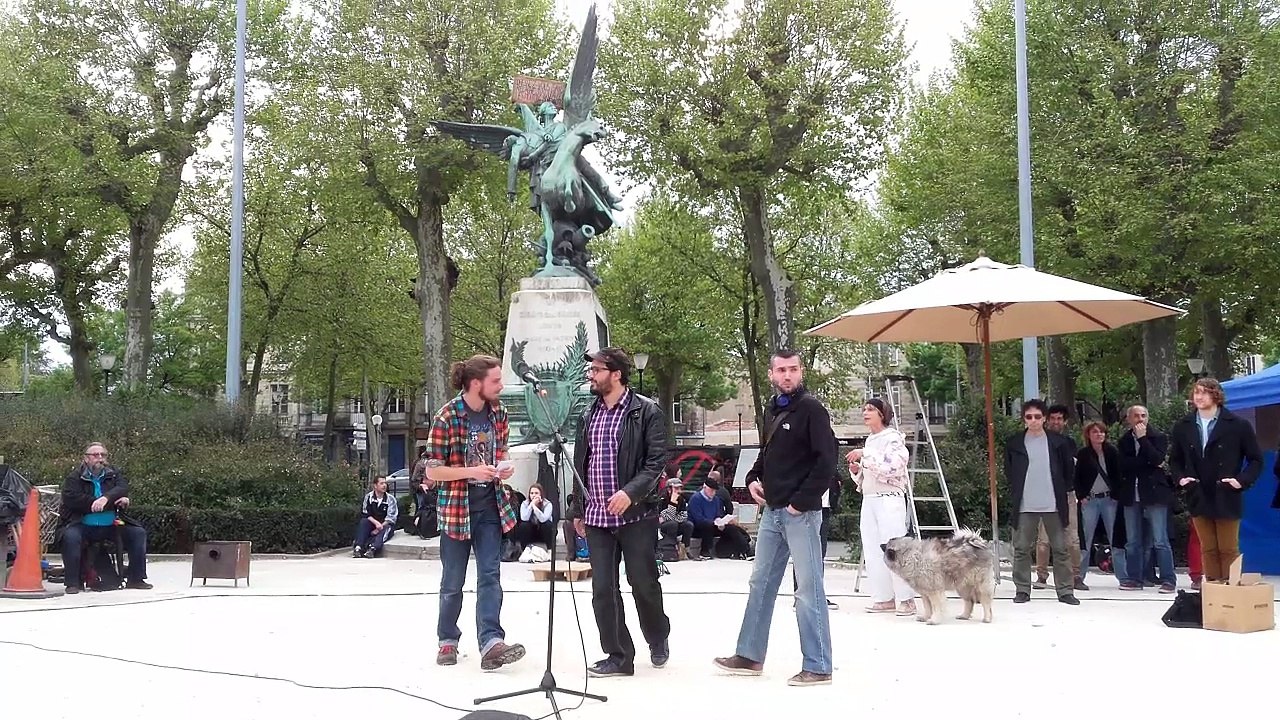 NUIT DEBOUT BORDEAUX Proposition de la Commission "lisons debout"