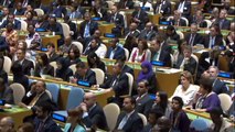 Líderes mundiales firman en la ONU acuerdo climático de París