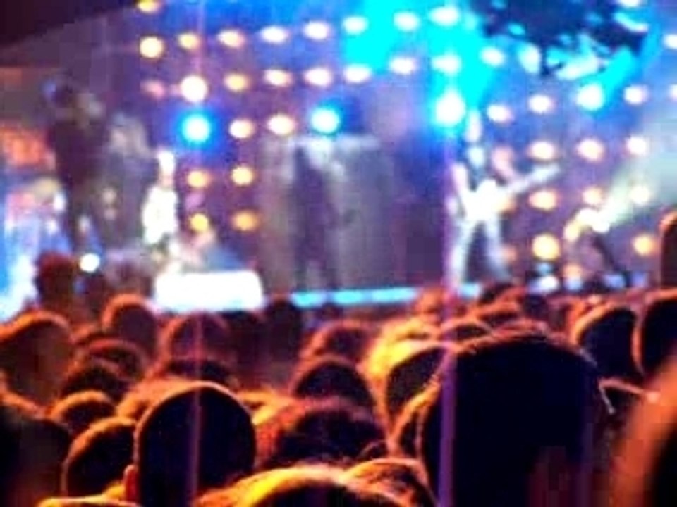 Arrivé de Tokio Hotel sur scéne-Fête de la musique