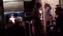 José de Abreu cospe em casal durante discussão em restaurante