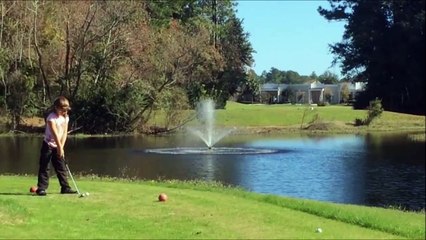 Pas facile le golf avec ses enfants... Bon gros fail