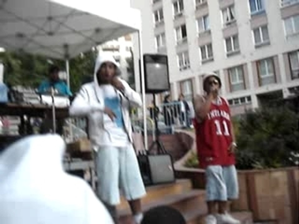 abdulx,petcho sevres fou la merde la place du teatre a sevre