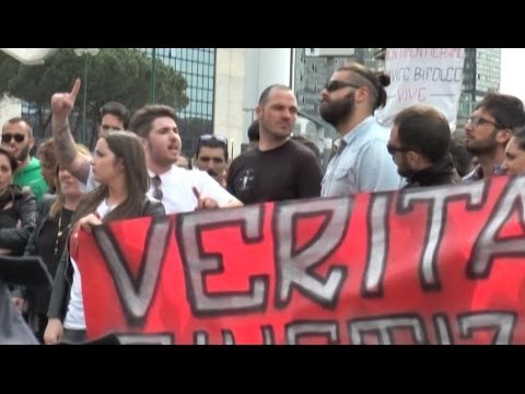 Napoli - Davide Bifolco, condannato carabiniere (22.04.16)